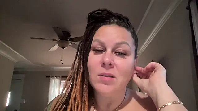 WorldsGreatestCockRater's cam snapshot