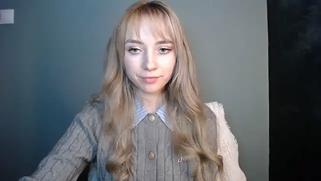 LuciaYoung's cam snapshot