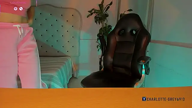charlotte__grey live sex cam