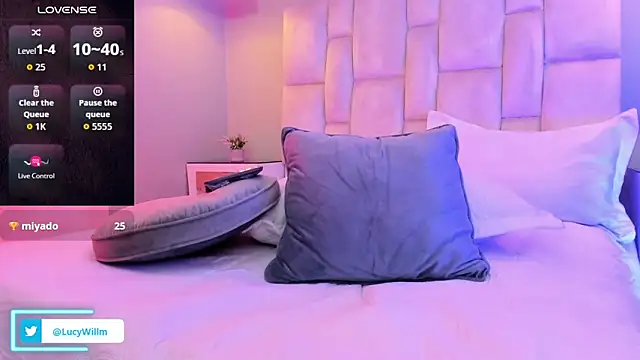 Lucy_Williiams's cam snapshot