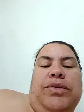 yaneth_'s cam snapshot