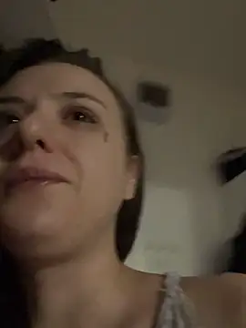 bunnythetailor's cam snapshot