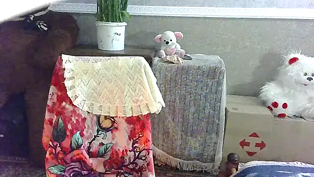 Manulyonok51's cam snapshot