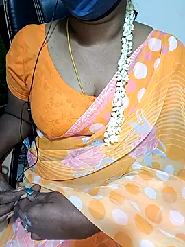 Tamil-hotwife's cam snapshot