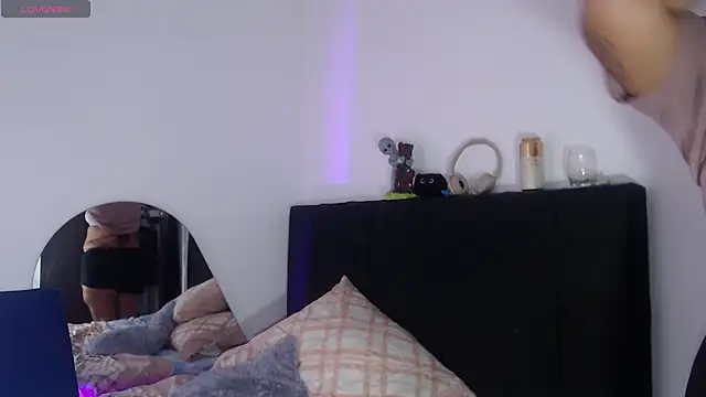 agathaklein's cam snapshot