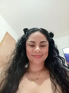 luna_pinky's cam snapshot