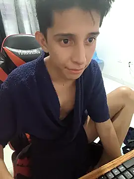 gomitaboy_1's cam snapshot