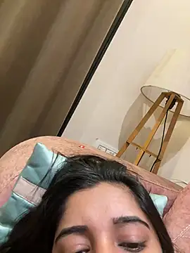 desitease's cam snapshot