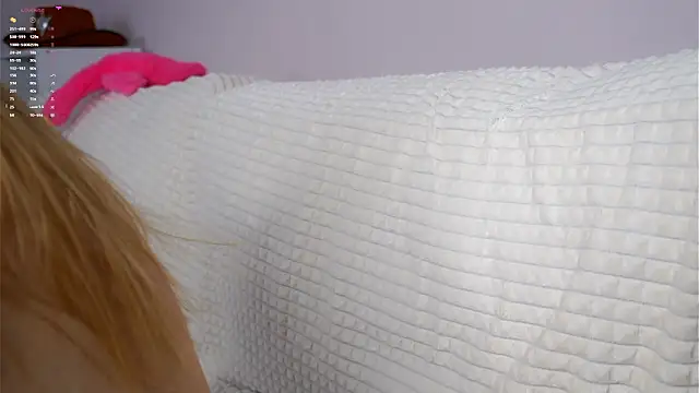 SunnivaCovil's cam snapshot