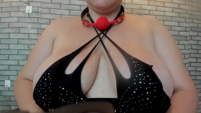 Briana_24's cam snapshot