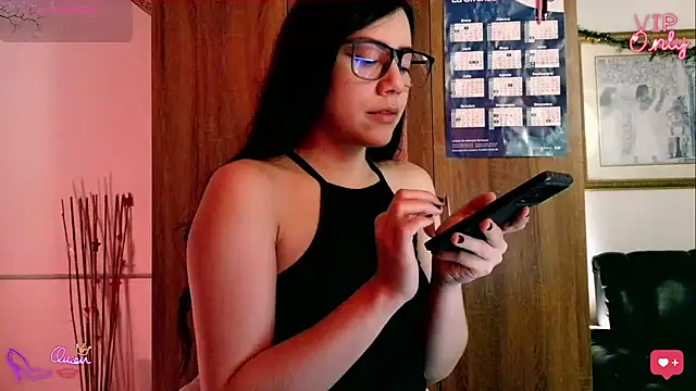 LauGrayJ live sex cam