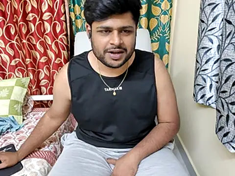 ChillBoyyy live sex cam