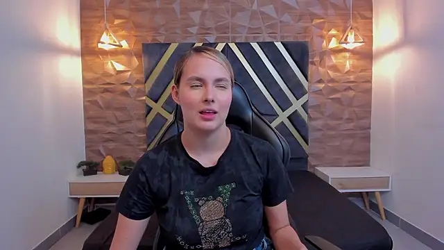 Emmaa_white_'s cam snapshot