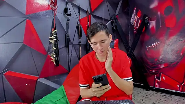 Ruby_and_Aaron live sex cam