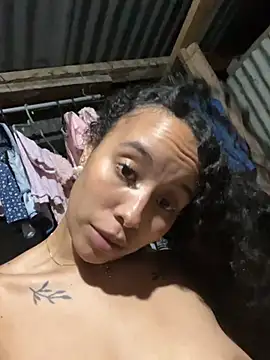 MarieLeon live sex cam