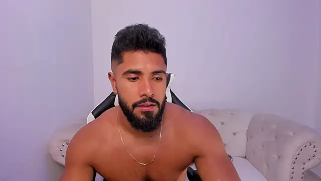 Santiago_huntt live sex cam