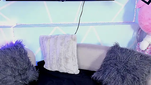 thyara_noa's cam snapshot