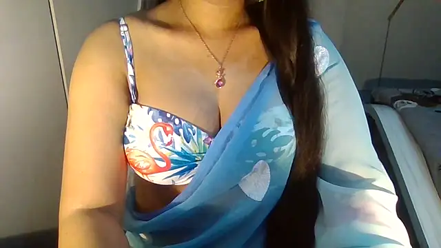 Yashika_Loves's cam snapshot