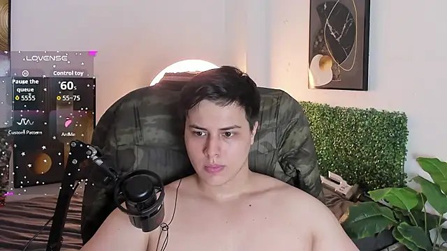 Thom_Ohtani live sex cam