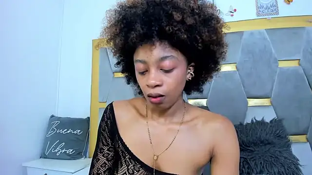 AliyahBrowns's cam snapshot