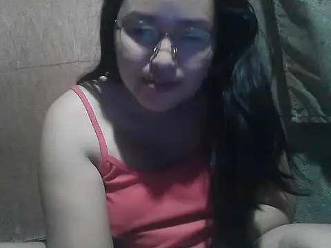 yummy_jyra02167's cam snapshot