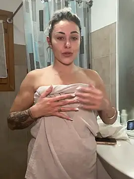 petrouchkaaa_'s cam snapshot