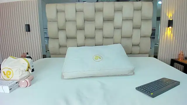 maryy_campbell_'s cam snapshot