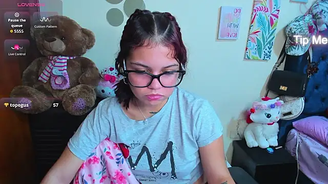 Ema__Luna's cam snapshot