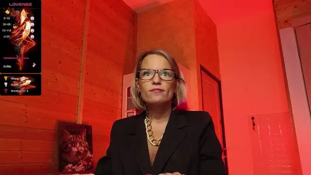 Lady_Shine's cam snapshot