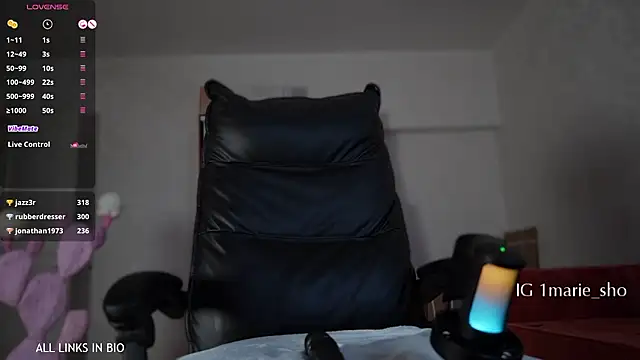 LAUREL_HAZEL's cam snapshot