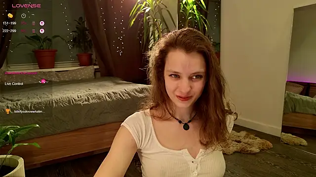 your_lunalike's cam snapshot