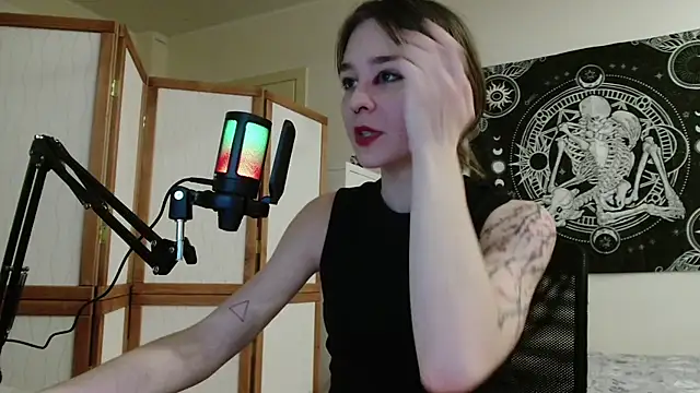 Mysterious_Toy's cam snapshot