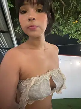 chloe_watson_'s cam snapshot