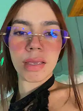 Eveliin_ruiz live sex cam