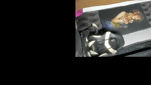 sweetdirtty21 live sex cam