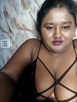 horny_diana's cam snapshot