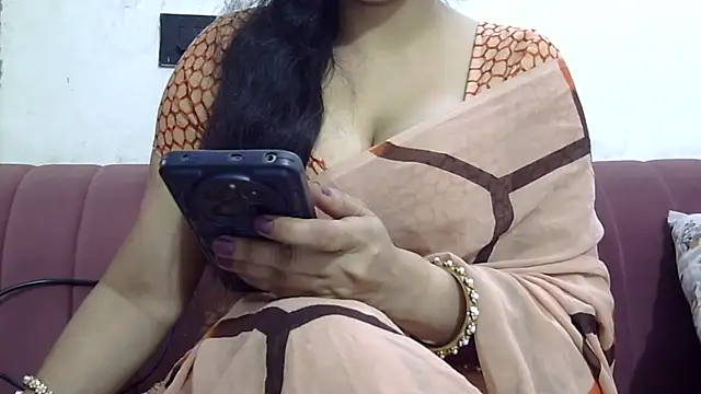 zoyaa-sexy's cam snapshot