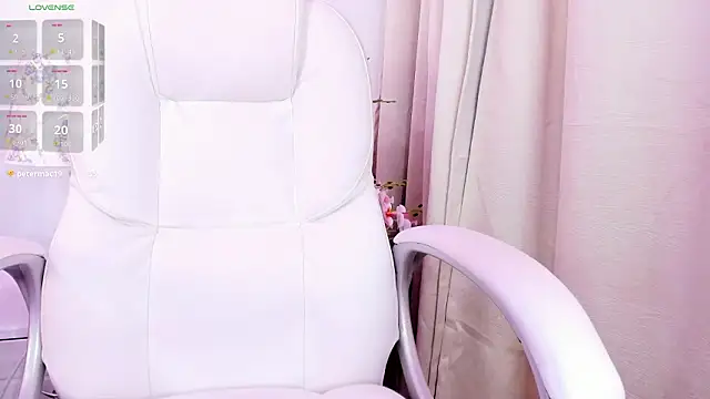 GianinaLewis's cam snapshot