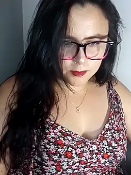 Emacollins_'s cam snapshot