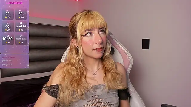 adhalee_js's cam snapshot