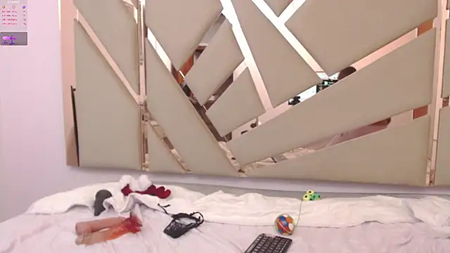 you_and_i9's cam snapshot