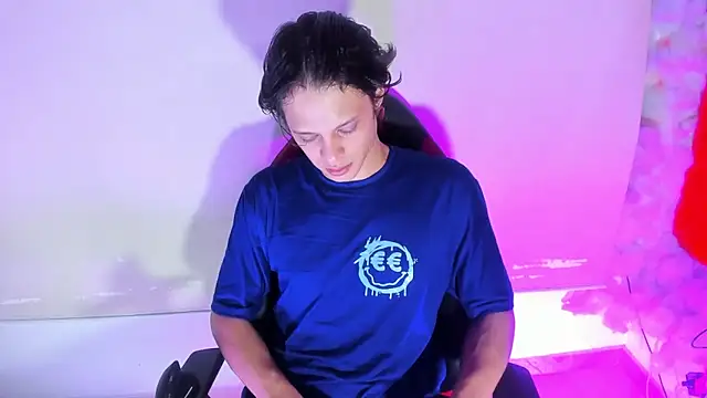 LilOwen_'s cam snapshot