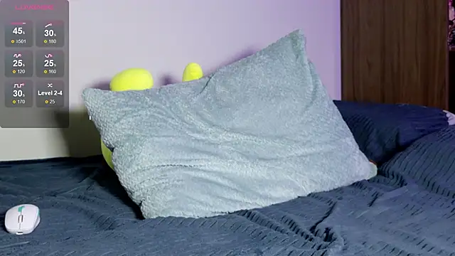 HarpyWitch's cam snapshot