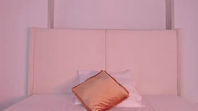 Sofi_glow's cam snapshot