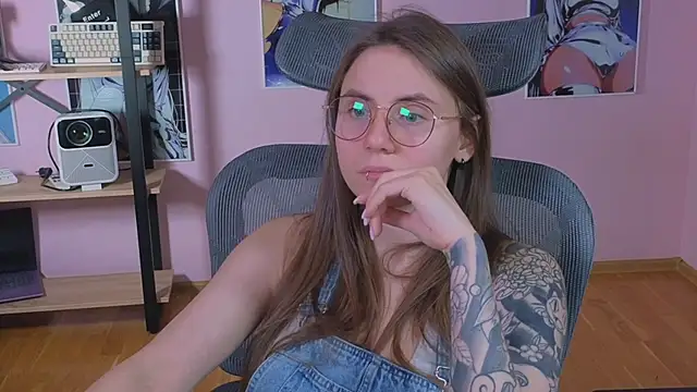 _AnnaStark_'s cam snapshot