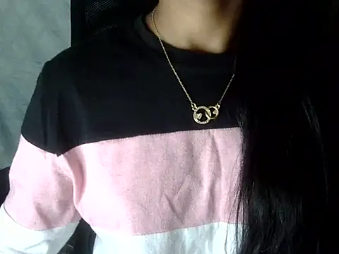 Khushi_v's cam snapshot