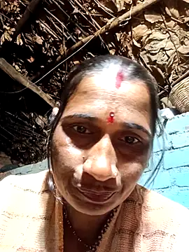 Hot_bhi38's cam snapshot