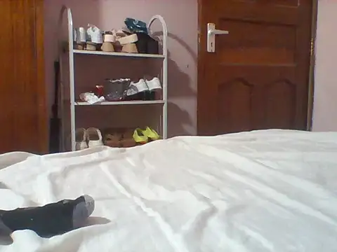 Hotty_254's cam snapshot