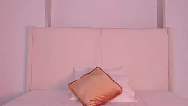 Sofi_glow's cam snapshot