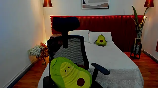 KatherineBond's cam snapshot